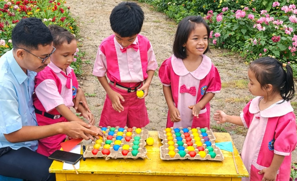 TK XAVERIUS KOTABUMI MENERAPKAN PENDIDIKAN INKLUSIF